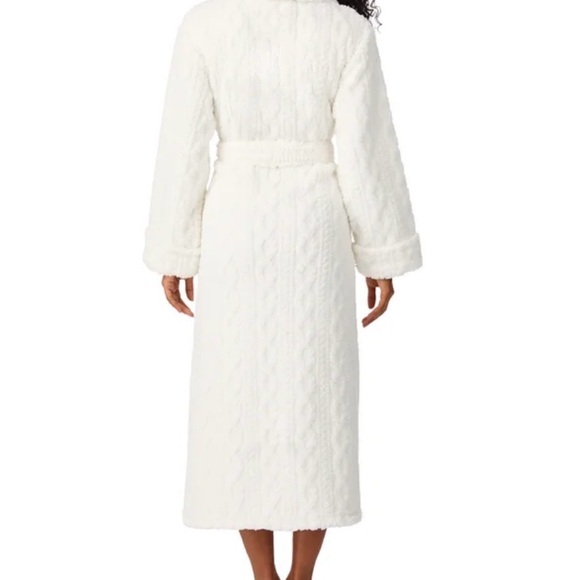 2 Room Service Ladies Cozy Wrap Robe - Picture 9 of 11